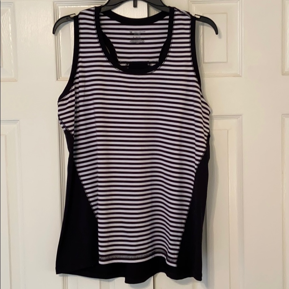 ⭐️ 3 for $15 - Tek Gear Drytek Workout Tank